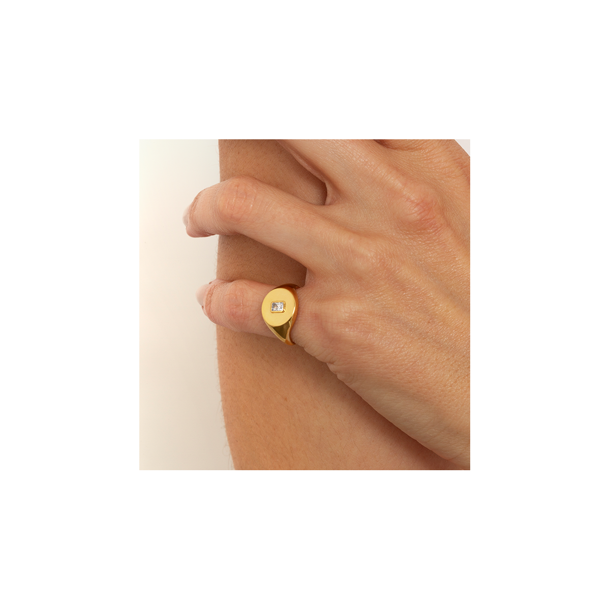 Additional Image 2 for  näas Defining 1/6 ctw Radiant Lab Grown Diamond Signet Ring